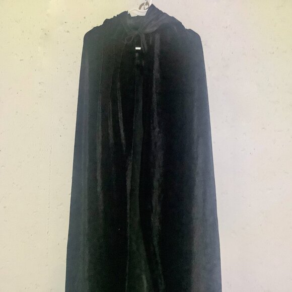 Halloween  Witch Dracula Cape with hood Black Cape - Picture 3 of 9